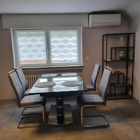 Im Weissen Haus アパート